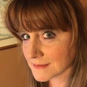 Meet your Posher, Cynthia